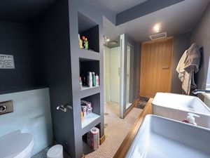 Photo 14- click for photo gallery